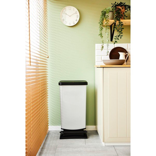 Plastičen koš za smeti s pedalom v srebrni barvi 40 l Paso – Rotho-image-1