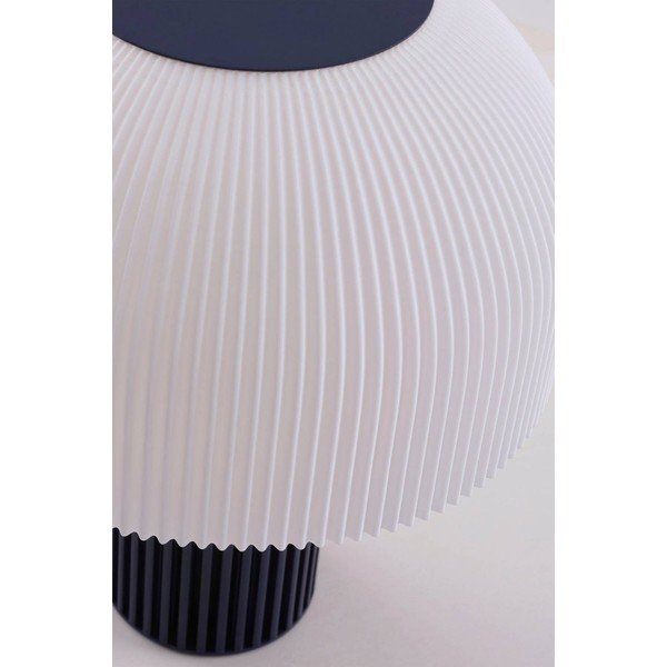 Bela/modra plastična namizna svetilka (višina 29 cm) Maya – Jotex-image-4