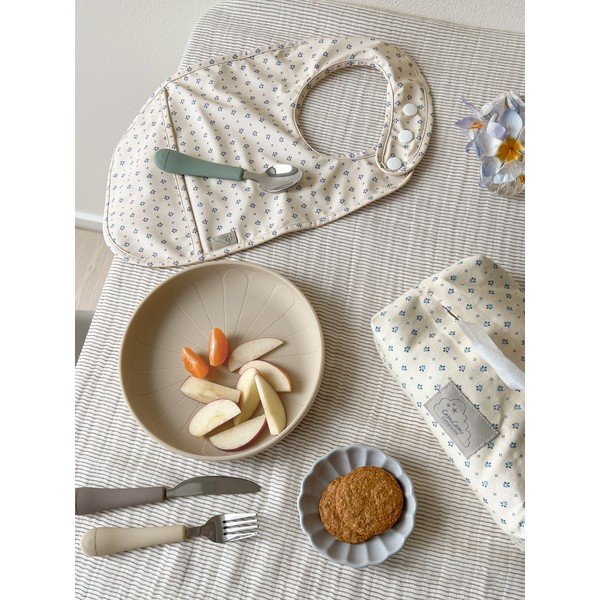 Rjavo-bež silikonski otroški jedilni pribor 3 ks Olive Mix – Cam Cam Copenhagen-image-1