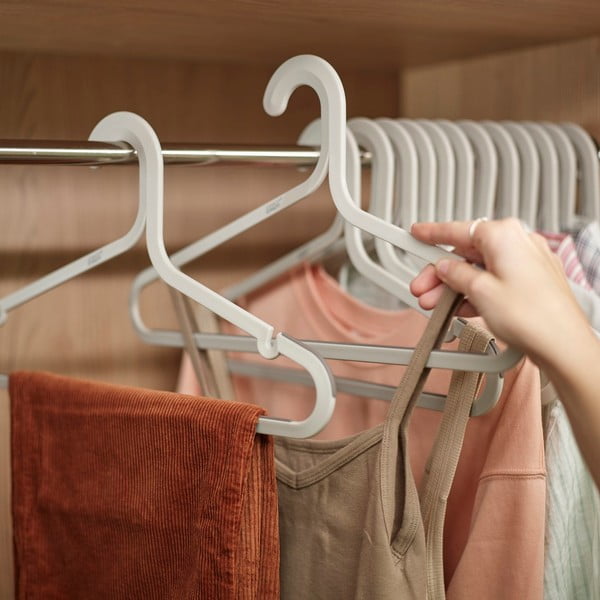 Plastični obešalniki v kompletu 5 ks Orderly – Joseph Joseph-image-1