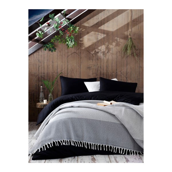 Svetlo sivo bombažno posteljno pregrinjalo Galina Anthracite White, 220 x 240 cm