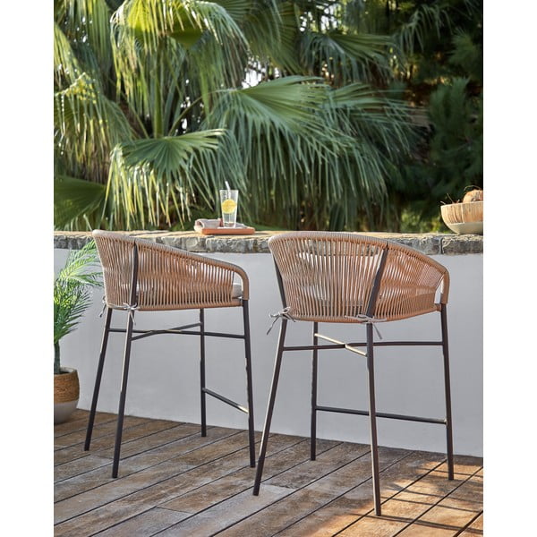 Bež kovinski/oblazinjen vrtni barski stol Yanet – Kave Home-image-2