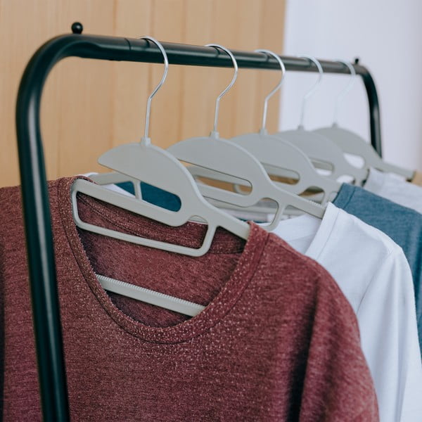 Plastični obešalniki v kompletu 10 ks – Addis-image-2