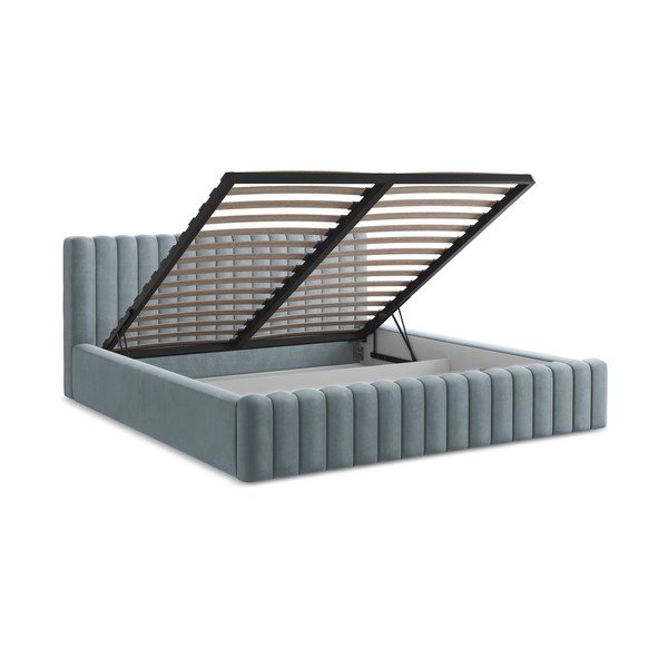 Svetlo modra oblazinjena zakonska postelja s prostorom za shranjevanje z letvenim dnom 160x200 cm Lemi – Makamii-image-3