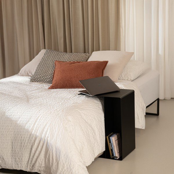 Jeklena stranska mizica 40x30 cm Slide Low – Spinder Design-image-1