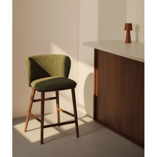Temno zelen oblazinjen barski stol (višina sedeža 75 cm) Ciselia – Kave Home-image-1