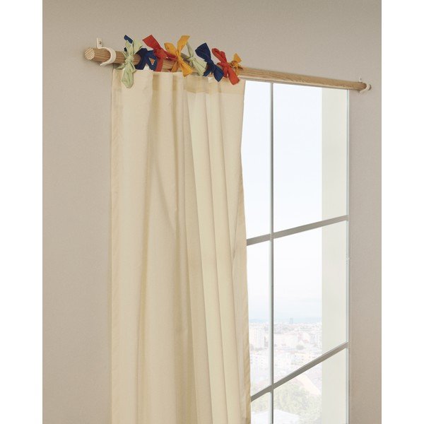 Kremno bela bombažna otroška zavesa 135x270 cm Zelda – Kave Home-image-1