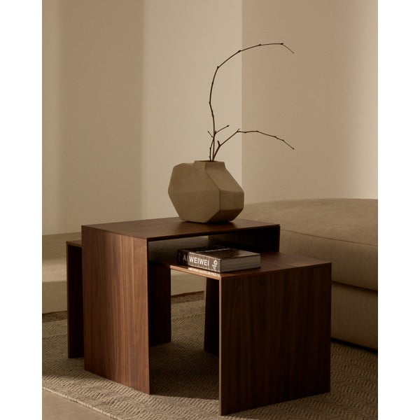 Stranska mizica v orehovem dekorju 40x55 cm Litto – Kave Home-image-2