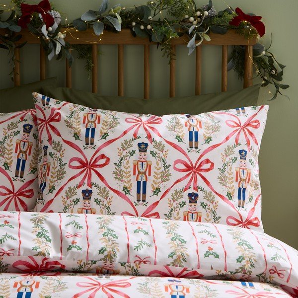 Enojna posteljnina v naravni barvi 135x200 cm Christmas Nutcracker Bows – Catherine Lansfield-image-2
