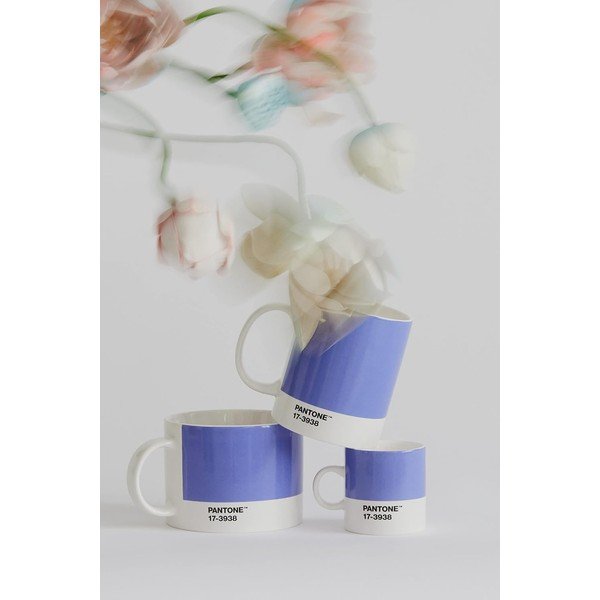 Vijolična porcelanasta skodelica 375 ml Very Peri 17-3938 – Pantone-image-1