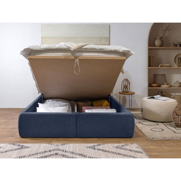 Temno modra oblazinjena zakonska postelja s prostorom za shranjevanje z letvenim dnom 160x200 cm Garance – Bobochic Paris-image-3