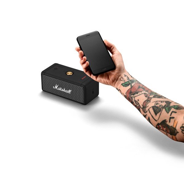 Črn prenosni zvočnik Bluetooth Marshall Emberton-image-4