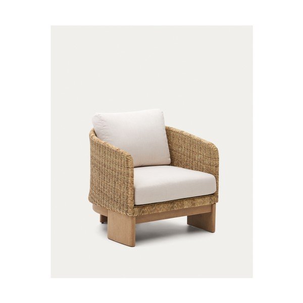 Bež/naraven vrtni fotelj iz masivnega lesa in umetnega ratana Xoriguer – Kave Home-image-1