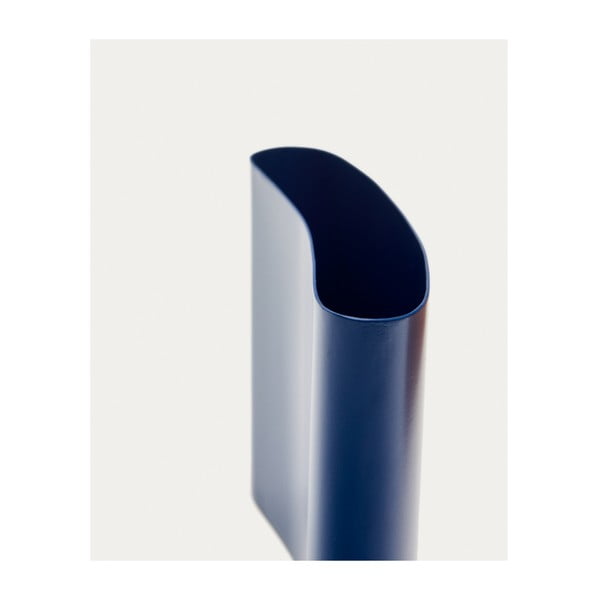 Kovinski svečnik Mistra – Kave Home-image-3