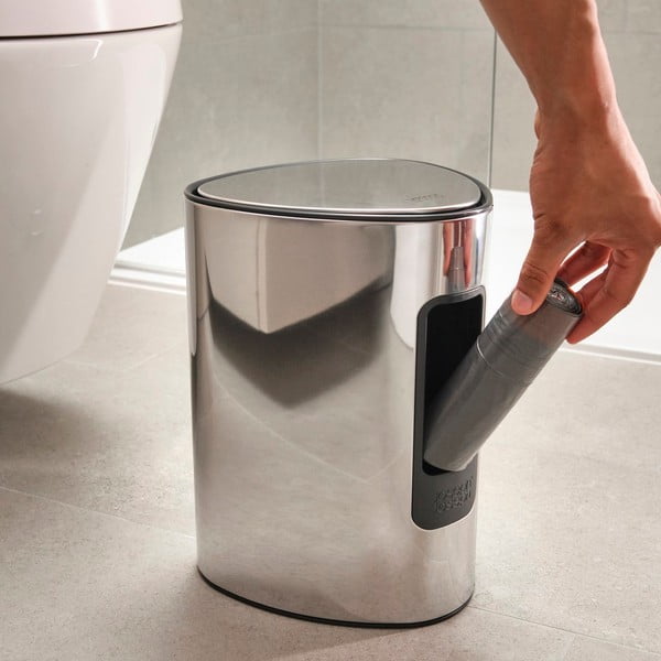 Plastičen koš za smeti s pedalom v srebrni barvi 5 l Luxe – Joseph Joseph-image-1