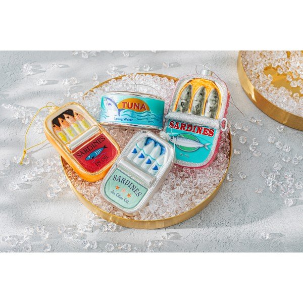 Steklen okrasek za jelko 7 cm Can of Sardines – Sass & Belle-image-3
