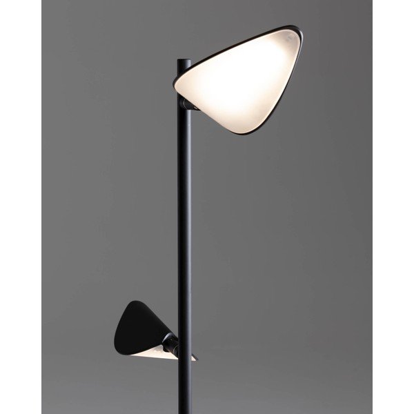 Črna LED stoječa svetilka (višina 150 cm) Veleira – Kave Home-image-2