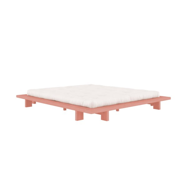 Svetlo rožnata zakonska postelja iz masivnega bora z letvenim dnom 180x200 cm Japan – Karup Design