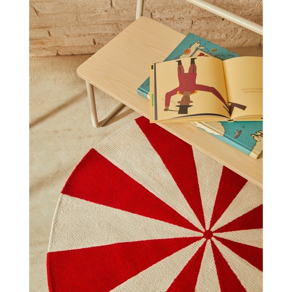 Rdeča/bela otroška preproga iz mešanice bombaža ø100 cm Wirla – Kave Home-image-1