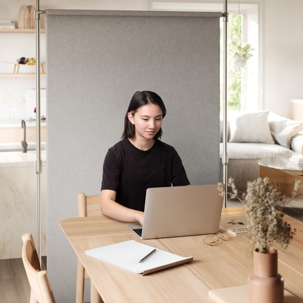 Jeklen okvir paravana v srebrni barvi Anywhere – Umbra-image-3