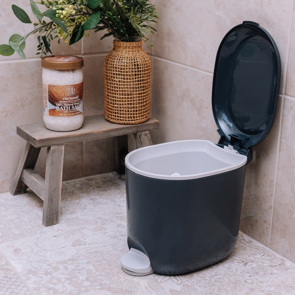 Temno siv plastičen koš za smeti s pedalom 3,5 l – Addis-image-4