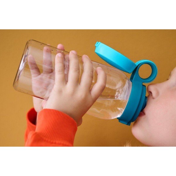 Mentolno zelena plastična otroška steklenička za vodo 600 ml Campus – Mepal-image-1