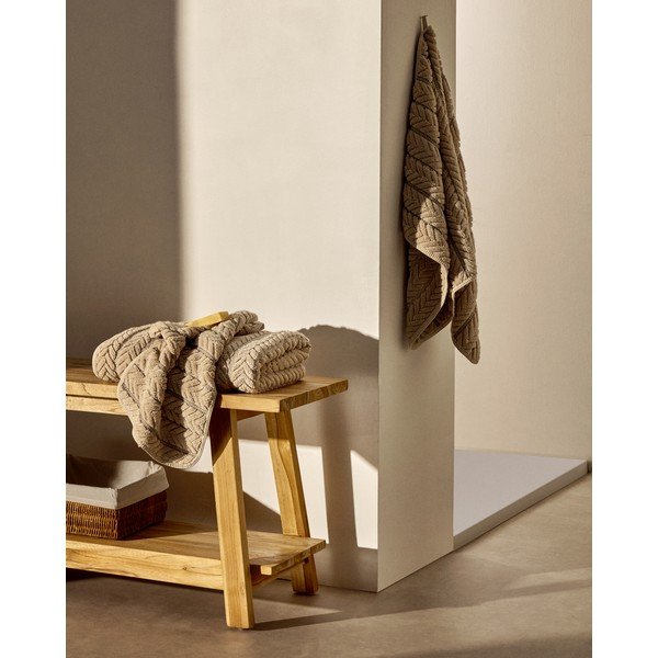 Bež frotirna bombažna brisača 50x90 cm Rune – Kave Home-image-4