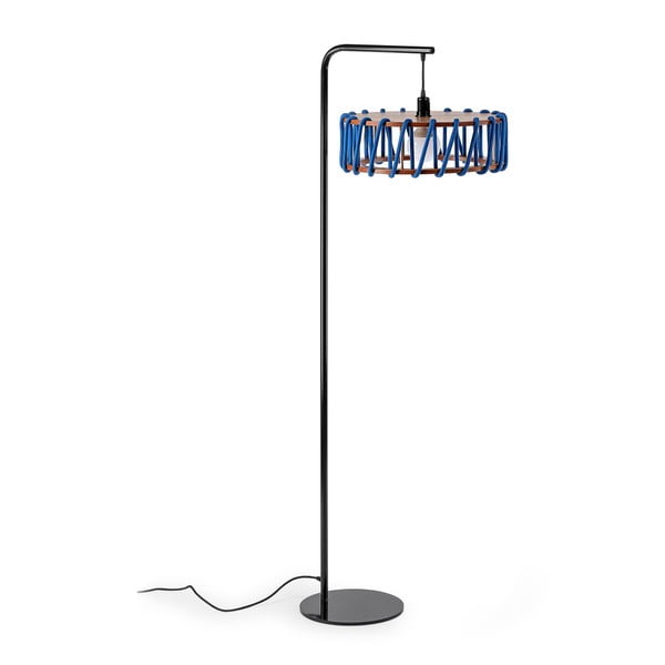 Stoječa svetilka s črno konstrukcijo in velikim modrim senčnikom EMKO Macaron-image-2