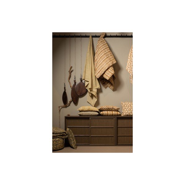 Gorčično rumeno bombažno pregrinjalo za zakonsko posteljo 220x265 cm Chevron – BePureHome-image-1