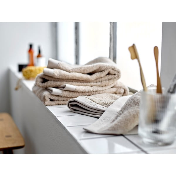 Bež frotirna bombažna brisača 40x60 cm Comfort – Södahl-image-1