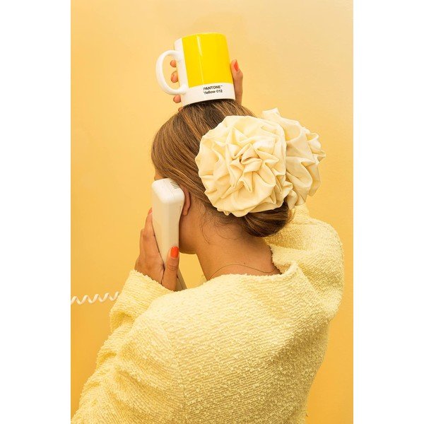 Rumena porcelanasta skodelica 375 ml Yellow 012 – Pantone-image-1