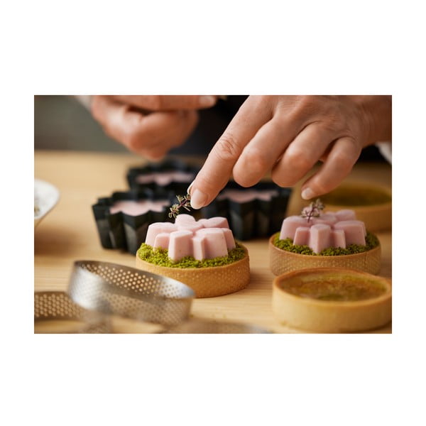 Silikonski modeli v kompletu 6 ks za mafine ø 7 cm Flower – Blomsterbergs-image-4