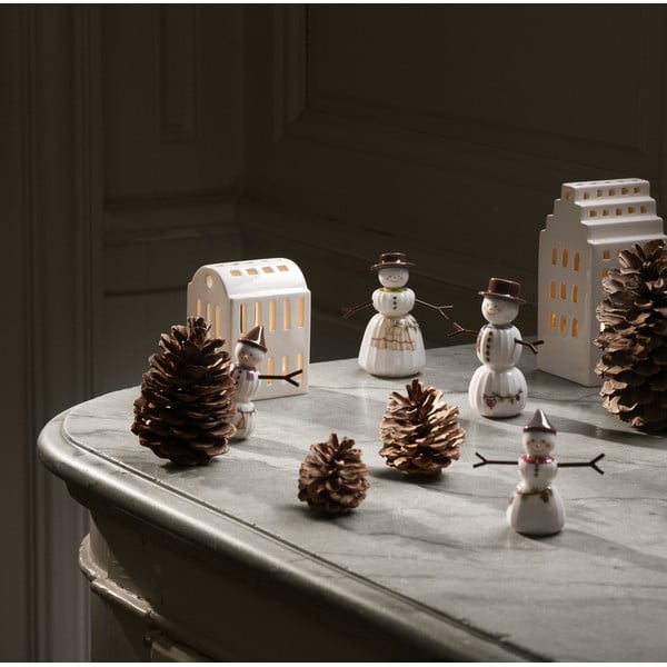 Porcelanasta božična figurica (višina 9 cm) Hammershøi Snowwife – Kähler Design-image-1