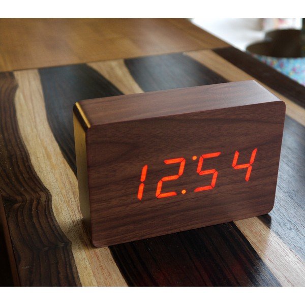 Rjava budilka z rdečim LED zaslonom Gingko Brick Click Clock-image-1