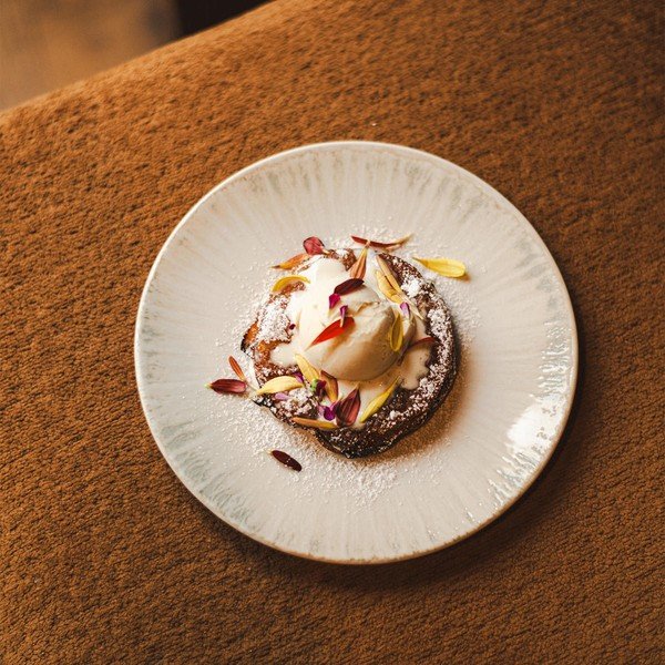 Svetlo siv desertni porcelanast krožnik ø 21 cm Nuance – BonBistro-image-2