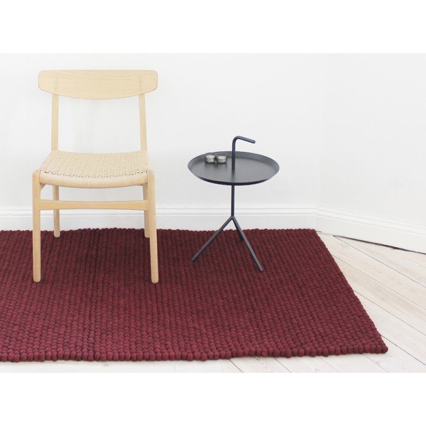 Temno češnjeva preproga iz volnenega filca Wooldot Ball Rugs, 120 x 180 cm-image-1
