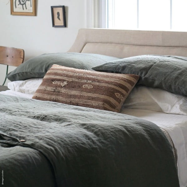 Lanena prevleka za vzglavnik 40x60 cm Forest Green  – Linen Tales-image-1