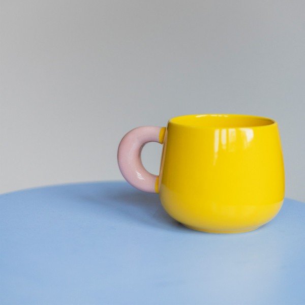 Rumena skodelica iz porcelana new bone china 470 ml Coco – ONA-image-1