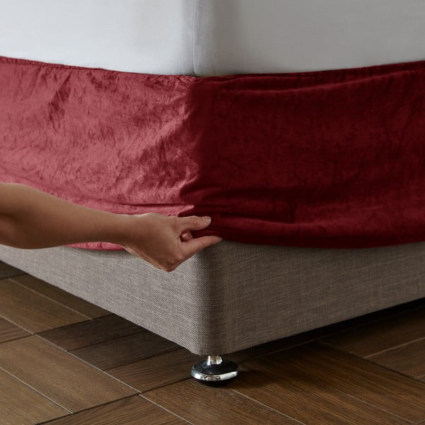 Rdeča napenjalna žametna prevleka za okvir postelje 152x198 cm Kingsley – Catherine Lansfield-image-1