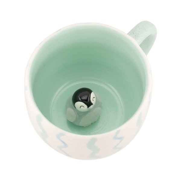 Mentolno zelena skodelica Surprise Penguin – Sass & Belle