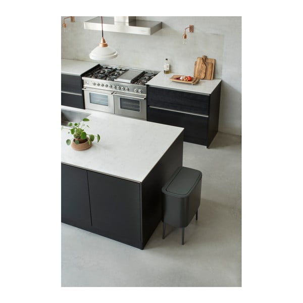 Mat črn jeklen koš za smeti na dotik 36 l Bo Touch Bin – Brabantia-image-3