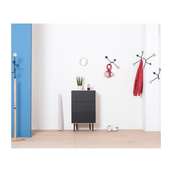 Črna visoka komoda iz masivnega hrasta 60x100 cm Fina – Gazzda-image-2