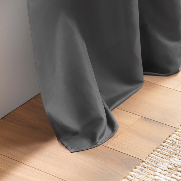 Antracitno siva zavesa iz mikrovlaken 140x280 cm Absolu – douceur d'intérieur-image-4