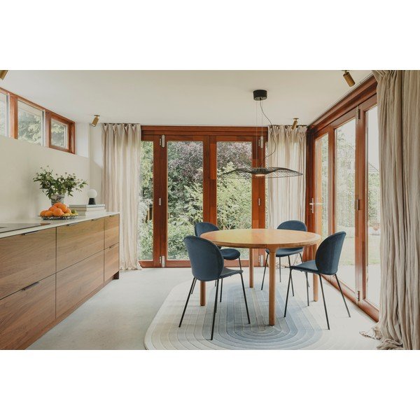 Okrogla jedilna miza v hrastovem dekorju ø 128 cm Storm – Zuiver-image-1