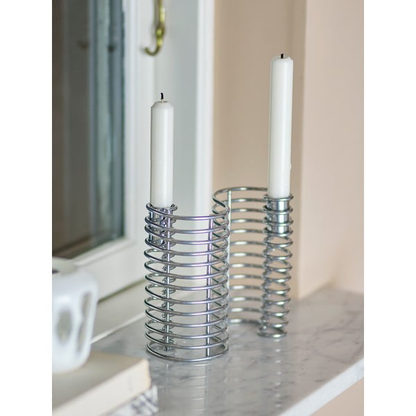 Kovinski svečnik Wavela – Bloomingville-image-1