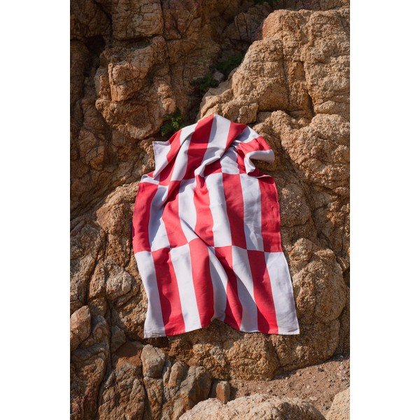 Rdeča/svetlo modra bombažna brisača za na plažo 100x160 cm Su – noo.ma-image-3