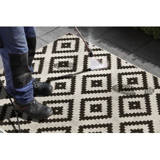 Črno-krema zunanja preproga NORTHRUGS Malta, 200 x 290 cm