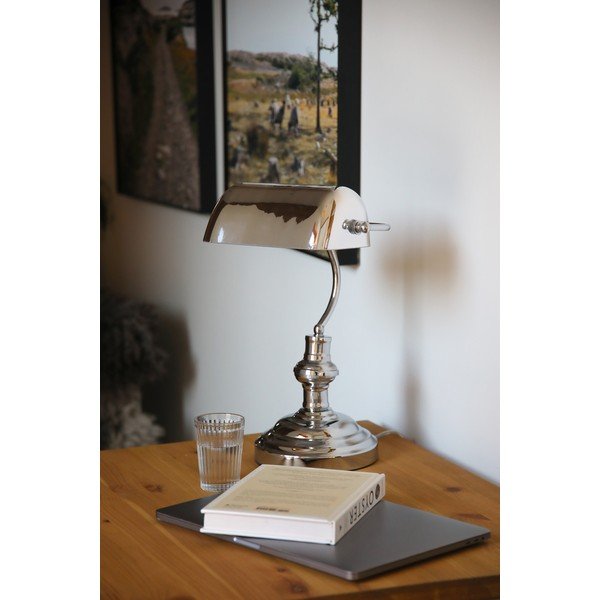 Namizna svetilka v srebrni barvi (višina 22,5 cm) Bankers – Markslöjd-image-1