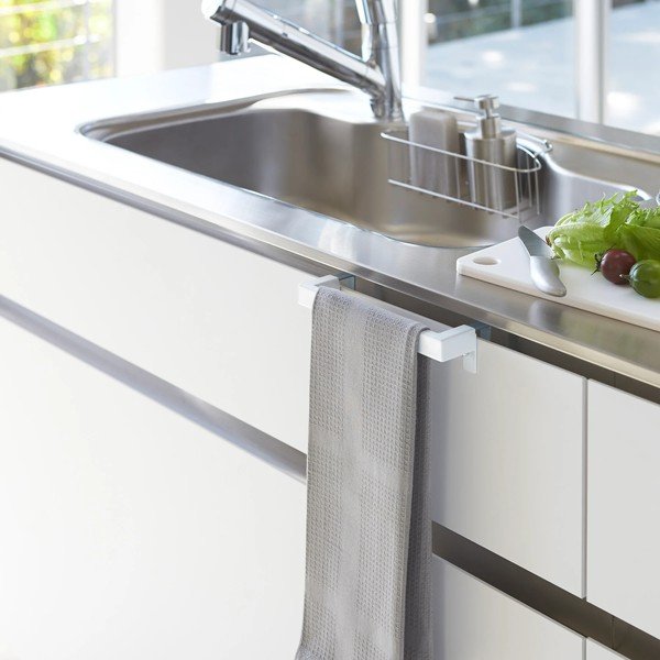 Belo viseče držalo za kuhinjske krpe Tower – YAMAZAKI-image-1