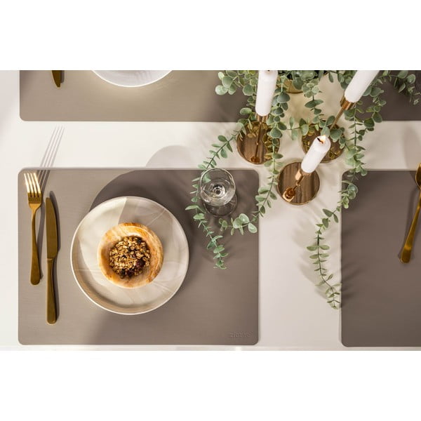 Sivo-bež pogrinjek iz recikliranega usnja ZicZac Titane, 33 x 45 cm-image-1